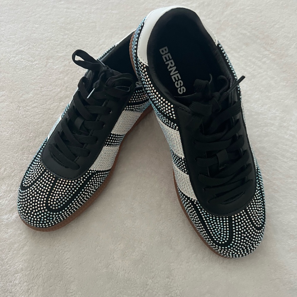 Berness Black and White Athletic Shoes for Women with Rhinestones 🌟